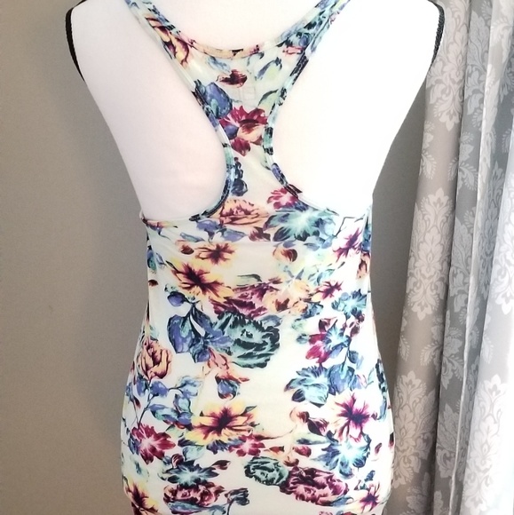 Nollie‎ Racerback Floral Tank Top XS - Picture 4 of 4